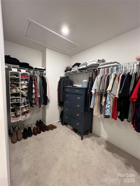 Image 33 of a home in .