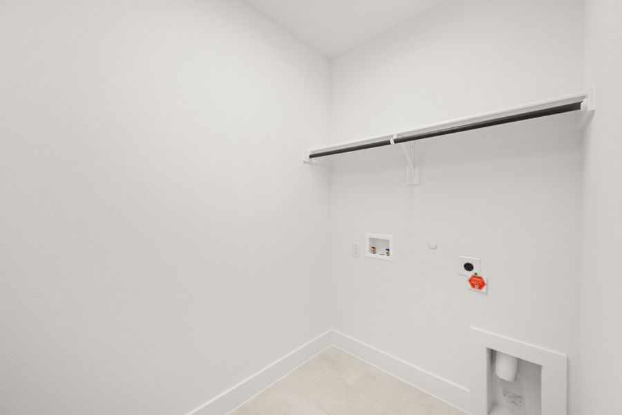 Spacious, unfurnished interior of a new home in Inspiration Collection at View at the Reserve, Mansfield (Image 25).