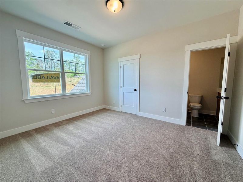 Spacious, unfurnished interior of a new home in Arbor West, Dawsonville (Image 25).