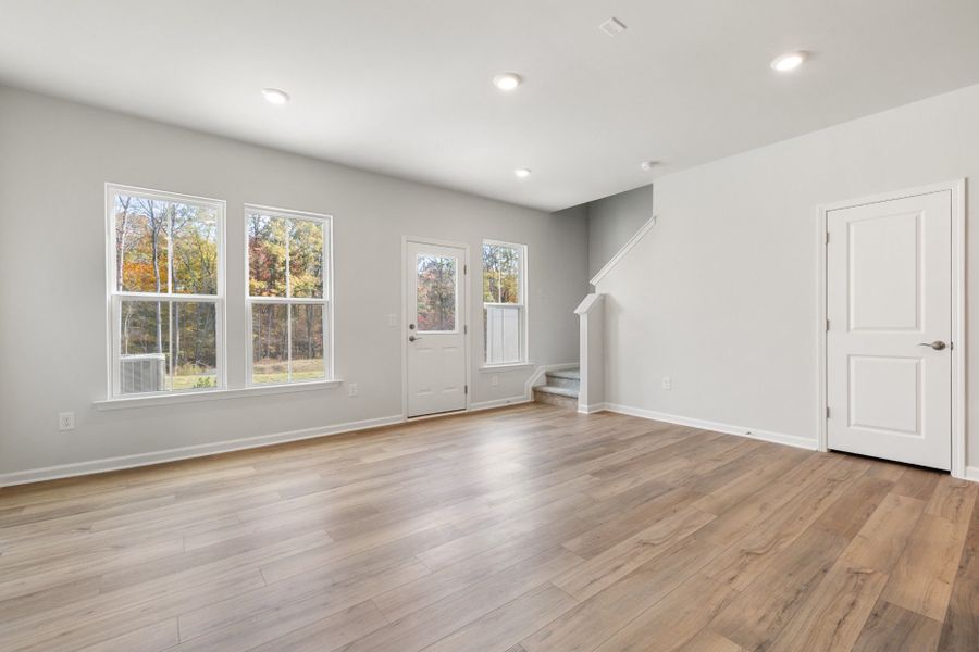 Spacious, unfurnished interior of a new home in Flemingfield, Greensboro (Image 21).