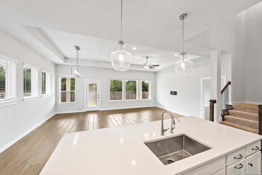 Spacious, unfurnished interior of a new home in Davis Ranch 60', San Antonio (Image 30).