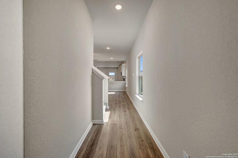 Spacious, unfurnished interior of a new home in Park Place, New Braunfels (Image 32).