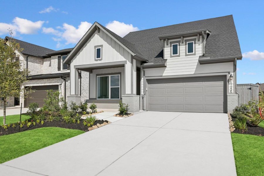 Welcome to The Harperville by David Weekley Homes. Move-In-Ready Now! Welcome to The Harperville by David Weekley Homes. Move-In-Ready Now!