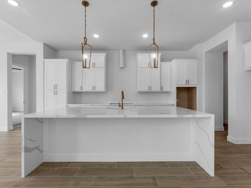 Representative image. Features, selections and colors may vary.