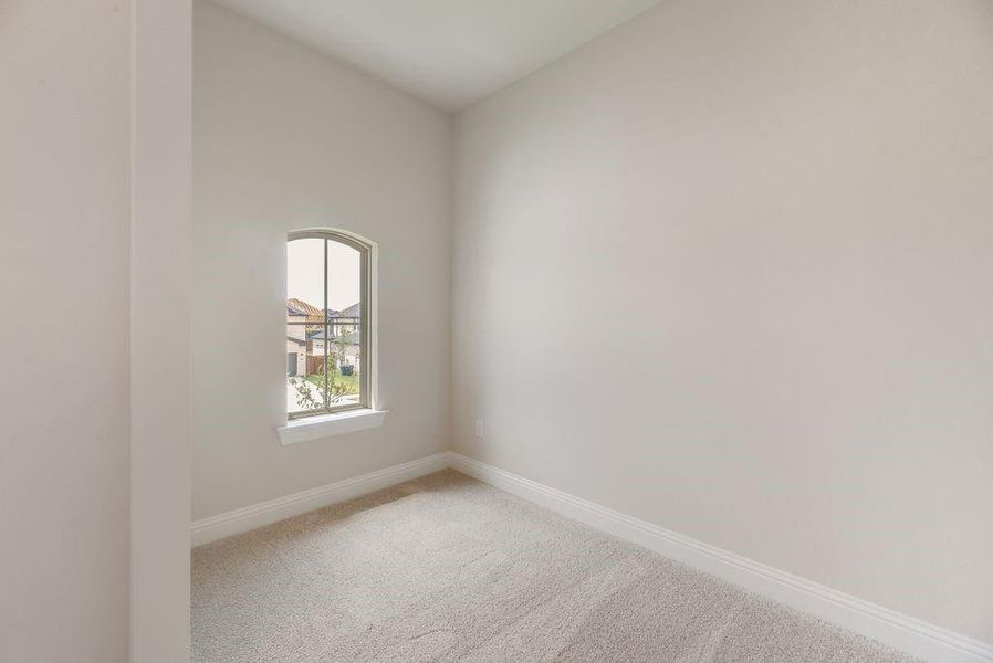 Spacious, unfurnished interior of a new home in Villages of Creekwood, Frisco (Image 20). Spacious, unfurnished interior of a new home in Villages of Creekwood, Frisco (Image 20).