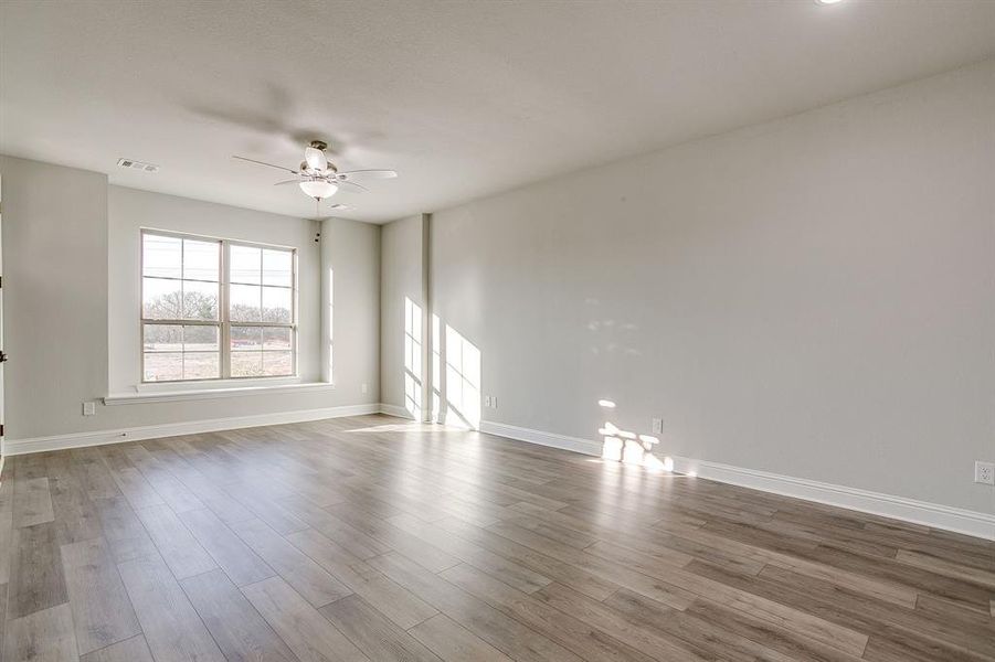 Spacious, unfurnished interior of a new home in Knight's Landing on Eden Road, Arlington (Image 24).
