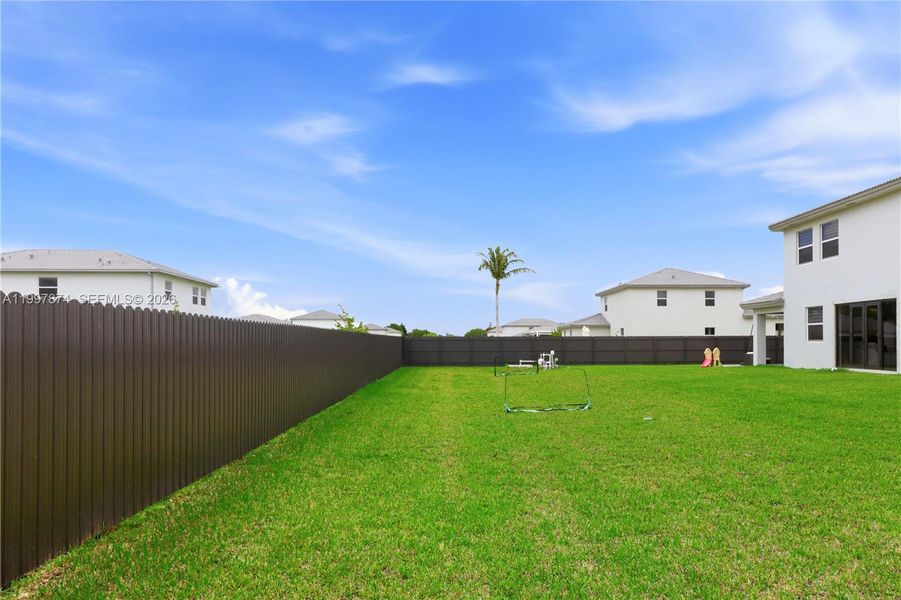 Exterior details and patio area of a home in , Homestead (Image 32).