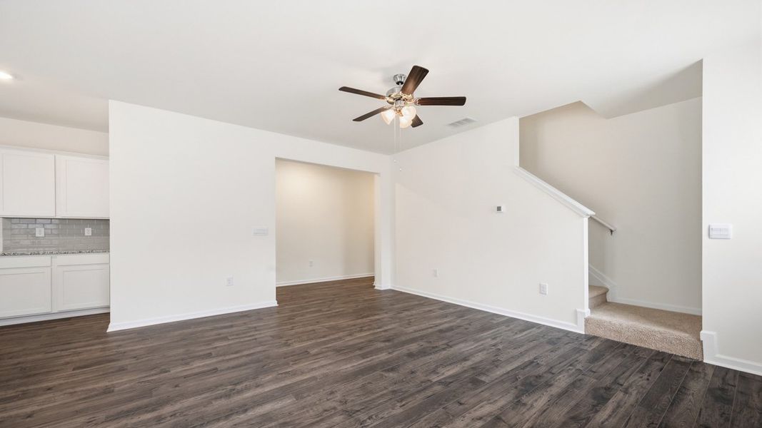 Spacious, unfurnished interior of a new home in Echo Glen, Stockbridge (Image 12).