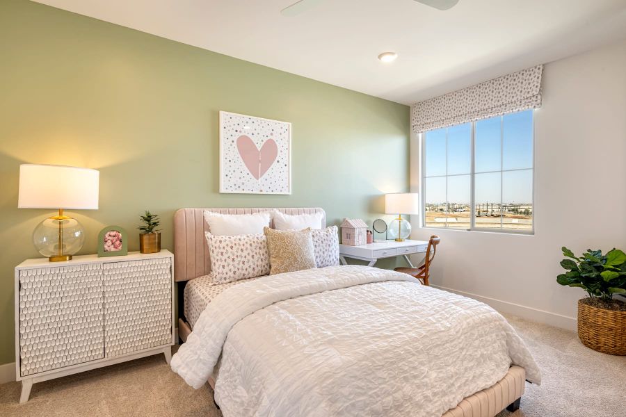 Representative furnished interior of a home built from the Ventana Plan 4507 by Tri Pointe Homes in Soleo, San Tan Valley (Image 18).
