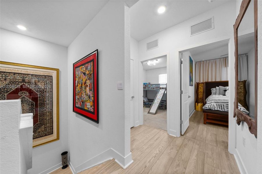 Furnished interior view inside a new home in , Pembroke Pines (Image 11).