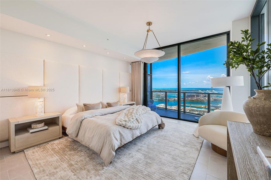 Furnished interior view inside a new home in Five Park, Miami Beach (Image 16).