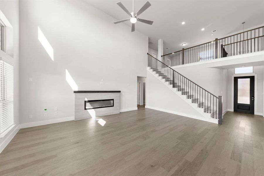 12. 2507 Rolling - Family (2)