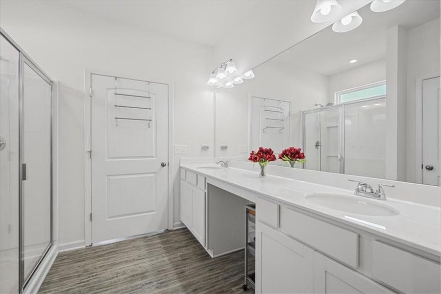 Furnished interior view inside a new home in , Cartersville (Image 8).