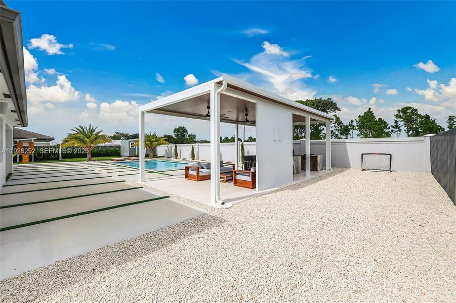 Exterior details and patio area of a home in , Homestead (Image 3).