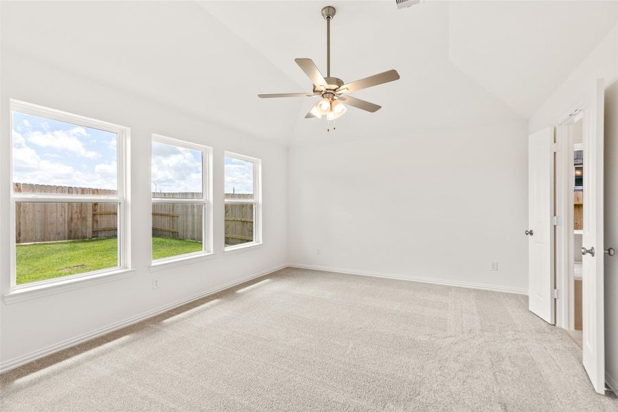 Spacious, unfurnished interior of a new home in Azalea, Katy (Image 12). Spacious, unfurnished interior of a new home in Azalea, Katy (Image 12).