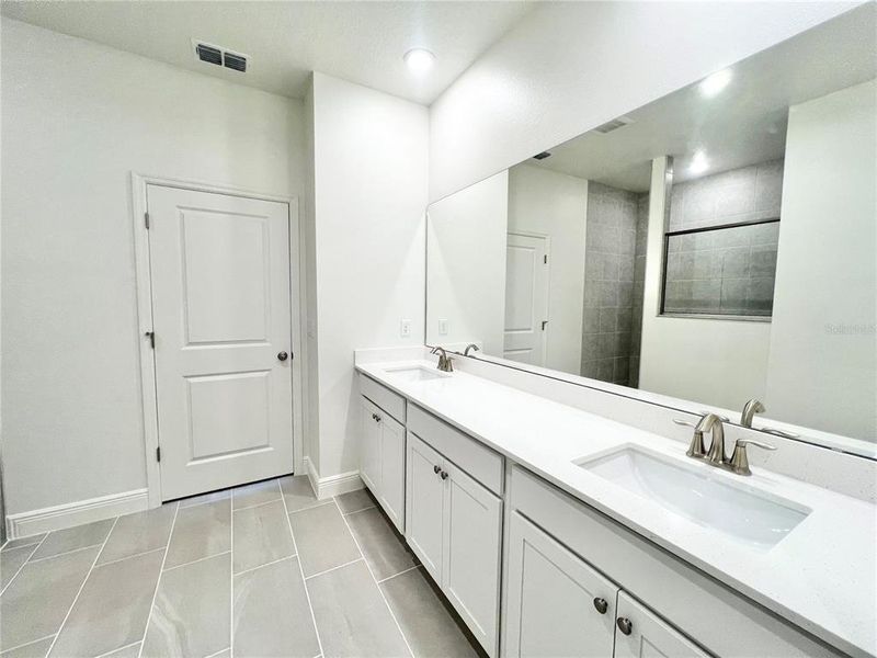 Furnished interior view inside a new home in Palm Coast, Palm Coast (Image 13).