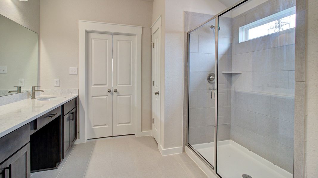 Representative furnished interior of a home built from the Majestic by Brightland Homes in Cielo, Conroe (Image 15). Representative furnished interior of a home built from the Majestic by Brightland Homes in Cielo, Conroe (Image 15).