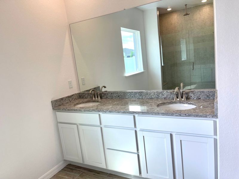 Furnished interior view inside a new home in Cape Coral, Cape Coral (Image 4).