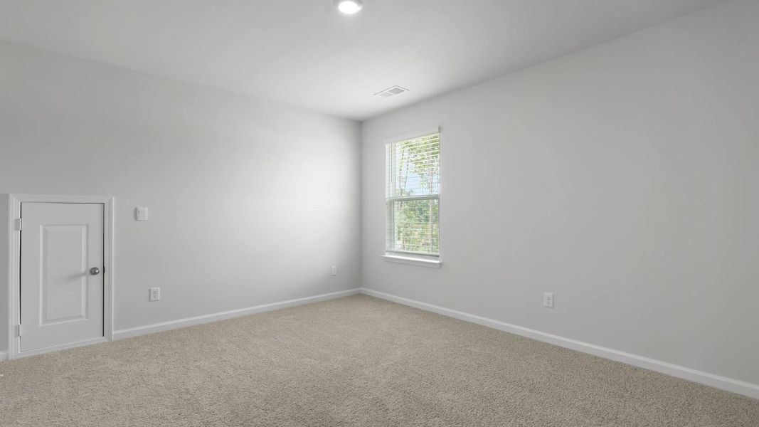 Spacious, unfurnished interior of a new home in Pineview North, Summerville (Image 25).