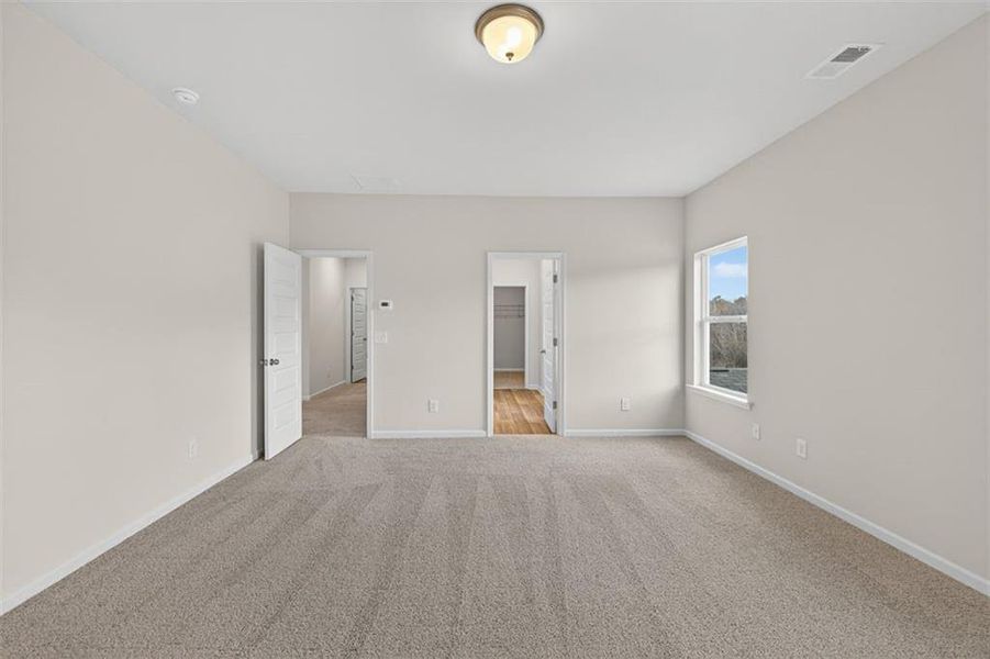 Spacious, unfurnished interior of a new home in Garrett Preserve, Douglasville (Image 38).