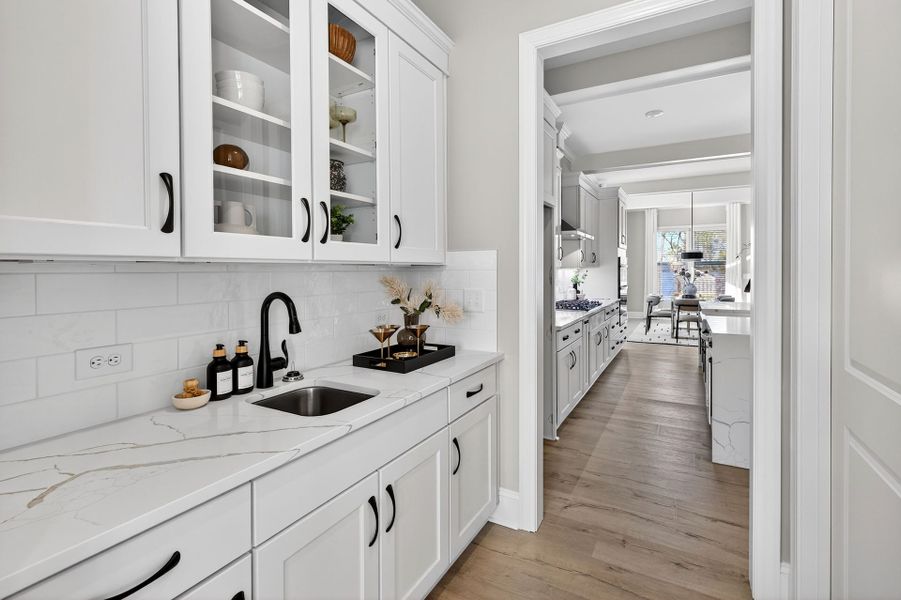 Furnished interior view inside a new home in Edgewater - Harbor Pointe, Lancaster (Image 8). Furnished interior view inside a new home in Edgewater - Harbor Pointe, Lancaster (Image 8).
