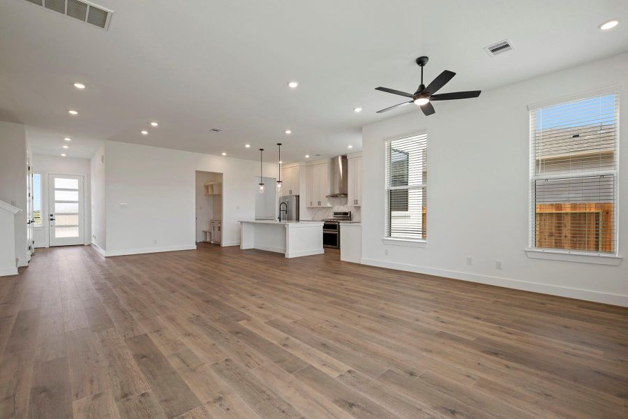 Spacious, unfurnished interior of a new home in Hallimore Ranch, Rosenberg (Image 21). Spacious, unfurnished interior of a new home in Hallimore Ranch, Rosenberg (Image 21).