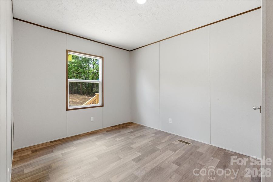 Spacious, unfurnished interior of a new home in , Lincolnton (Image 30).