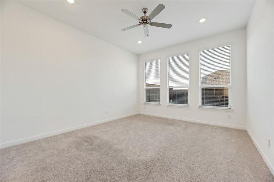 Spacious, unfurnished interior of a new home in Solterra, Mesquite (Image 28).