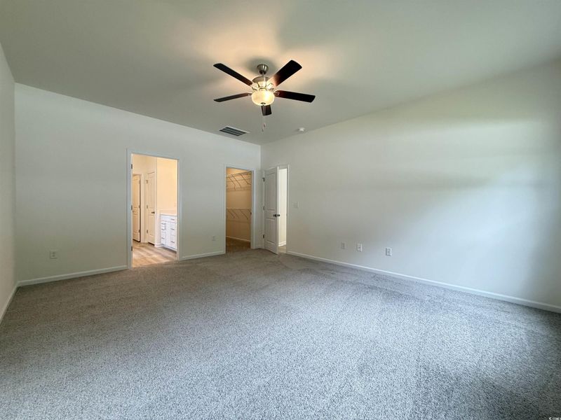 Spacious, unfurnished interior of a new home in Beach Gardens, Conway (Image 15).