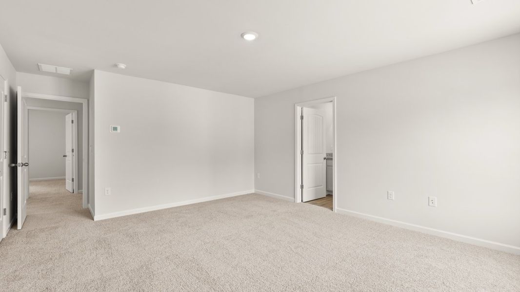 Representative unfurnished interior of a home built from the Darwin by D.R. Horton in Oaks at Cedar Grove, Fairburn (Image 24).