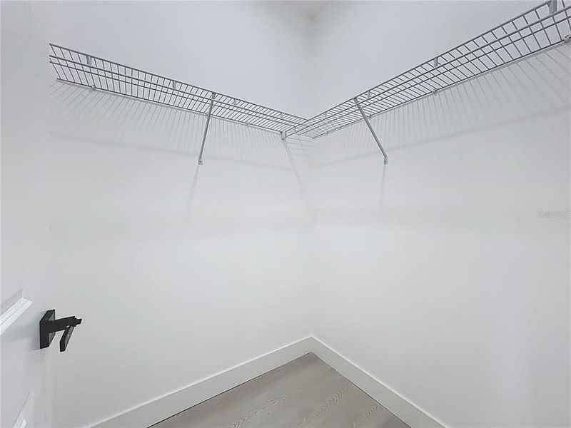 Spacious, unfurnished interior of a new home in , Orlando (Image 53).