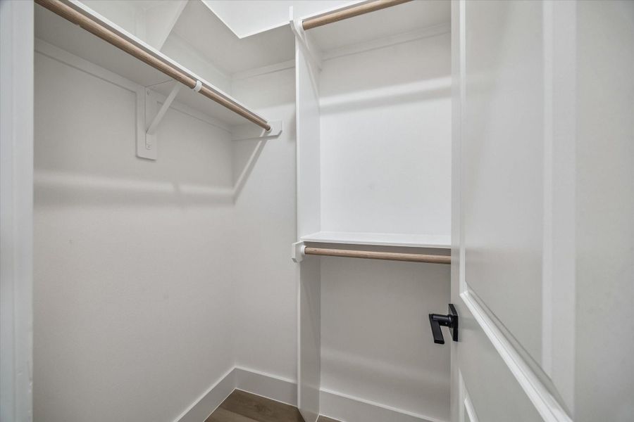 Spacious, unfurnished interior of a new home in , Houston (Image 21).