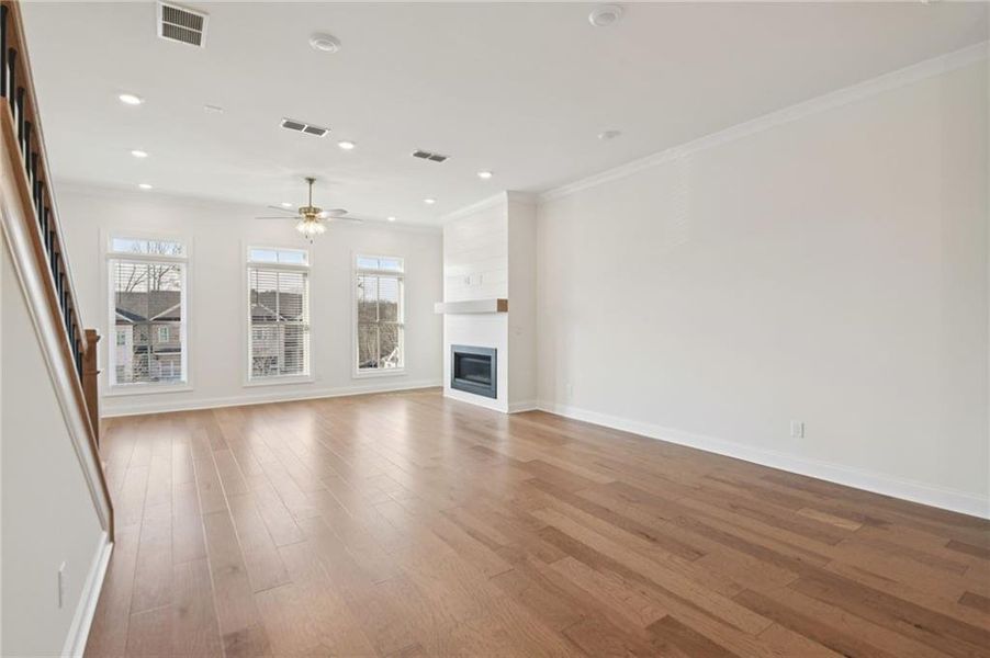 Spacious, unfurnished interior of a new home in Ward's Crossing, Johns Creek (Image 23).