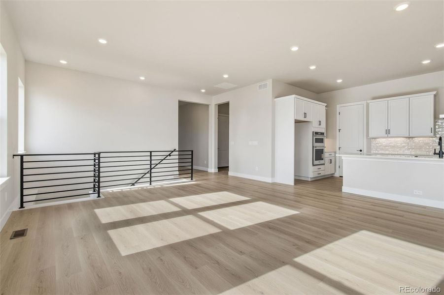 Spacious, unfurnished interior of a new home in Kitchel Lake at Serratoga Falls, Timnath (Image 17).
