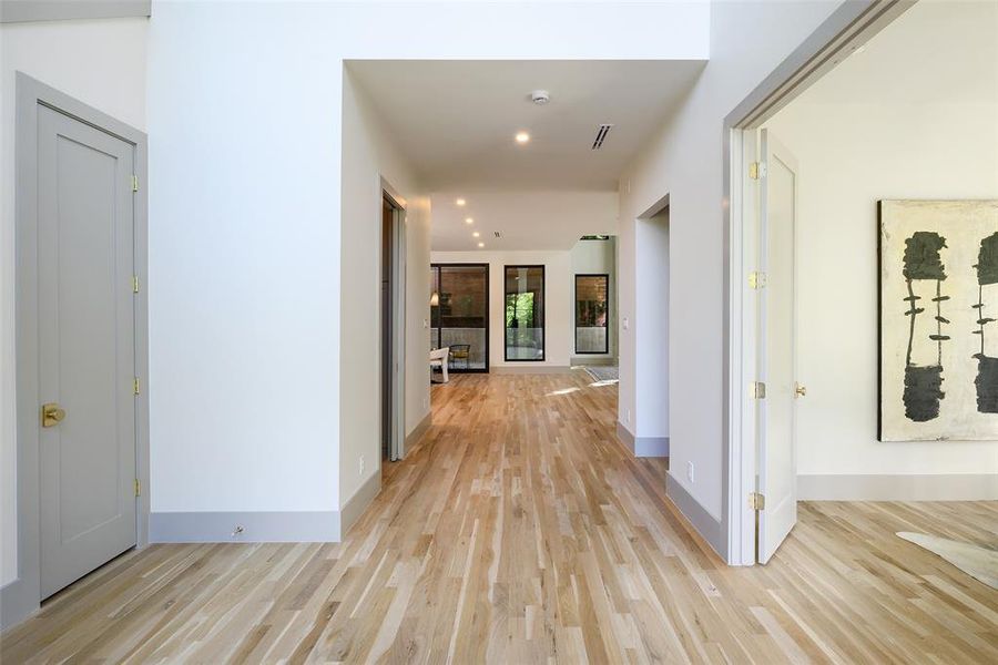 Spacious, unfurnished interior of a new home in , Dallas (Image 21). Spacious, unfurnished interior of a new home in , Dallas (Image 21).