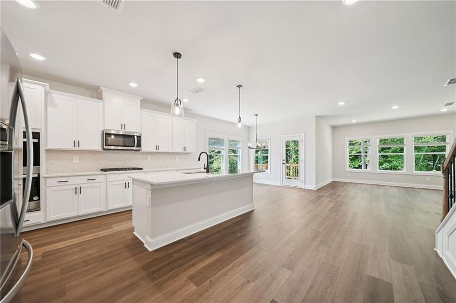 Furnished interior view inside a new home in Martin Springs - Estate Series, Lawrenceville (Image 14). Furnished interior view inside a new home in Martin Springs - Estate Series, Lawrenceville (Image 14).