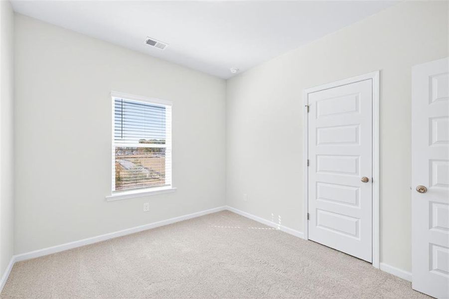Spacious, unfurnished interior of a new home in Franklin Manor, Lawrenceville (Image 19).