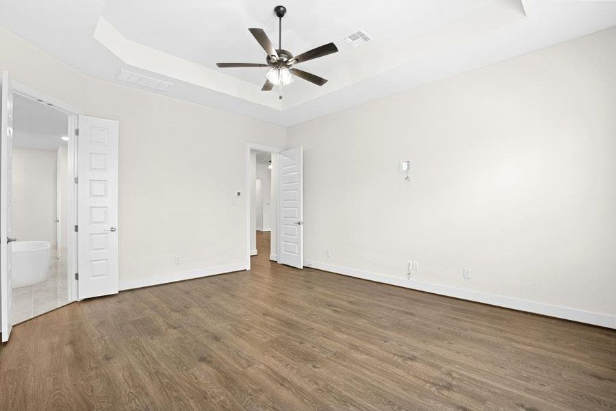 Spacious, unfurnished interior of a new home in Riverstone, Georgetown (Image 17). Spacious, unfurnished interior of a new home in Riverstone, Georgetown (Image 17).