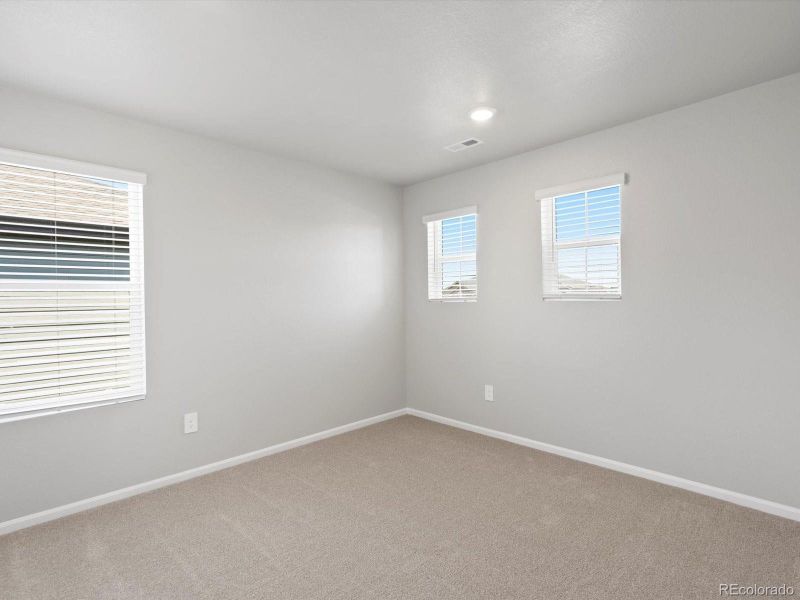 Spacious, unfurnished interior of a new home in Lake Bluff, Greeley (Image 13). Spacious, unfurnished interior of a new home in Lake Bluff, Greeley (Image 13).
