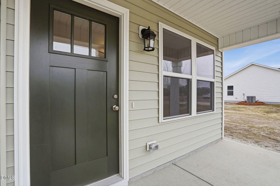 7-web-or-mls-248 Rae St-4-1