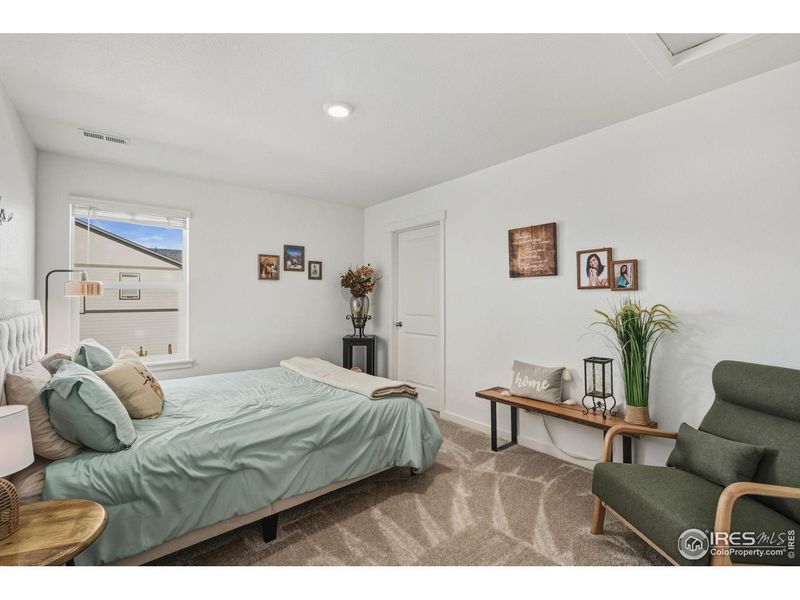 Furnished interior view inside a new home in Mallard Ridge, Johnstown (Image 20).