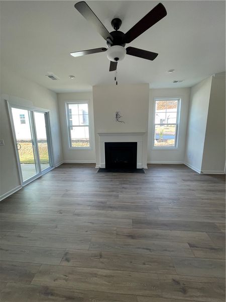 Spacious, unfurnished interior of a new home in Springwood Grove, Central (Image 10).