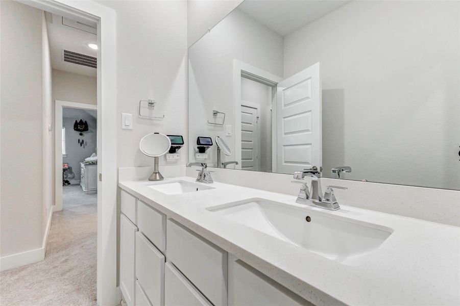 Furnished interior view inside a new home in , Fulshear (Image 43). Furnished interior view inside a new home in , Fulshear (Image 43).