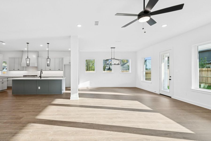Spacious, unfurnished interior of a new home in ARTAVIA 65' Homesites, Conroe (Image 18). Spacious, unfurnished interior of a new home in ARTAVIA 65' Homesites, Conroe (Image 18).