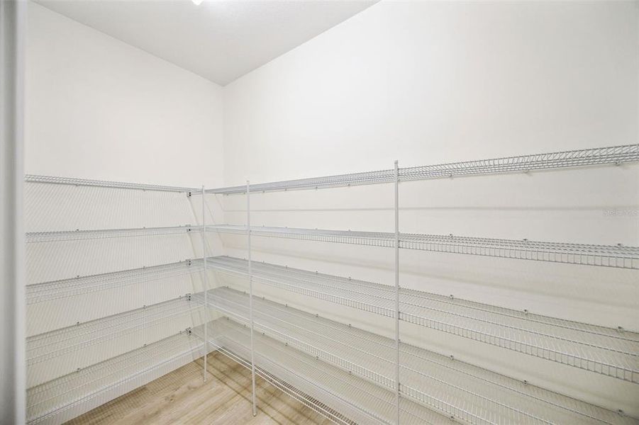 Spacious, unfurnished interior of a new home in , Clermont (Image 20).