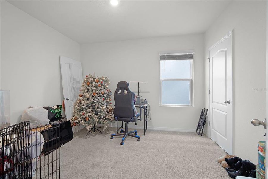 Furnished interior view inside a new home in Kindred, Kissimmee (Image 15).