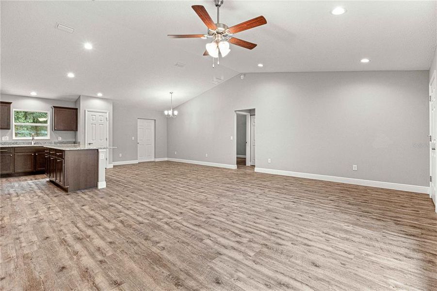 Spacious, unfurnished interior of a new home in , Summerfield (Image 10).