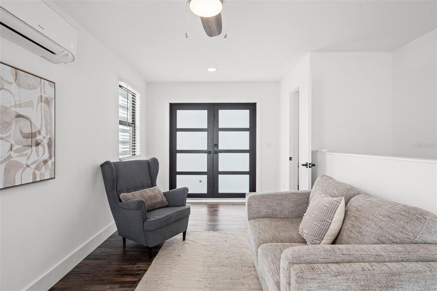 Furnished interior view inside a new home in , Pinellas Park (Image 31).