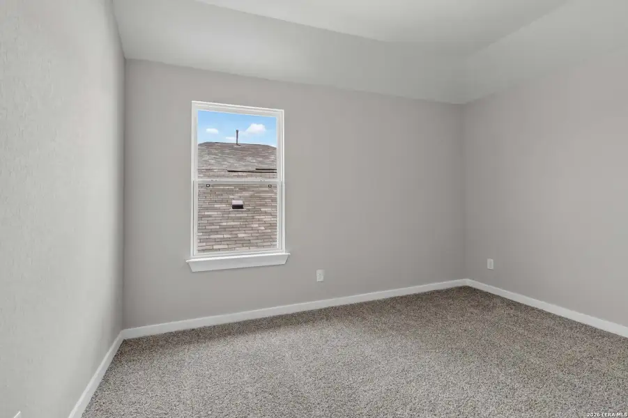 Spacious, unfurnished interior of a new home in Hickory Ridge, Elmendorf (Image 8).