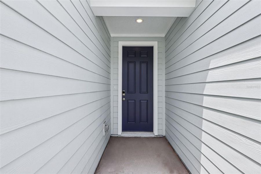 Exterior details and patio area of a home in , Palm Coast (Image 2).